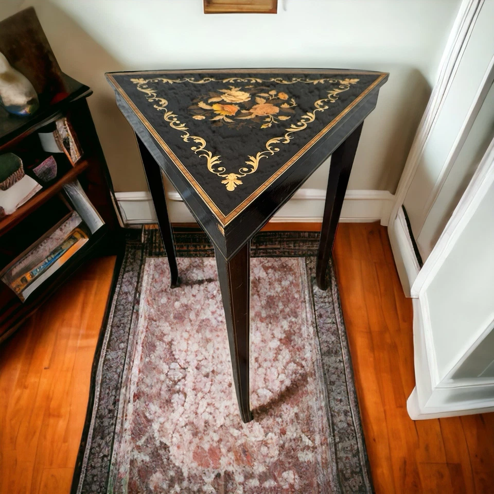 Vintage Italian Inlaid Triangular Accent Side Table, Floral Marquetry Wood - Image 2 of 4