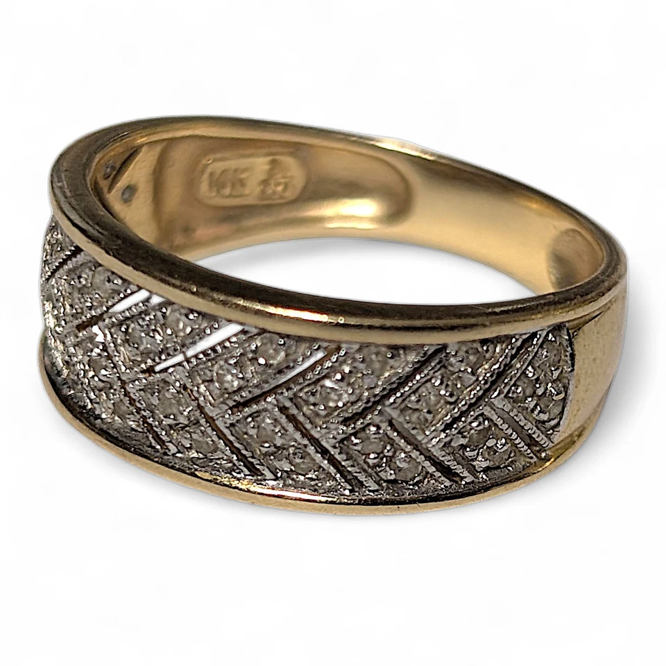 14K Yellow & White Gold Diamond Ring Sz 7.5 Band Clear Round Stones Herringbone - Image 4 of 4