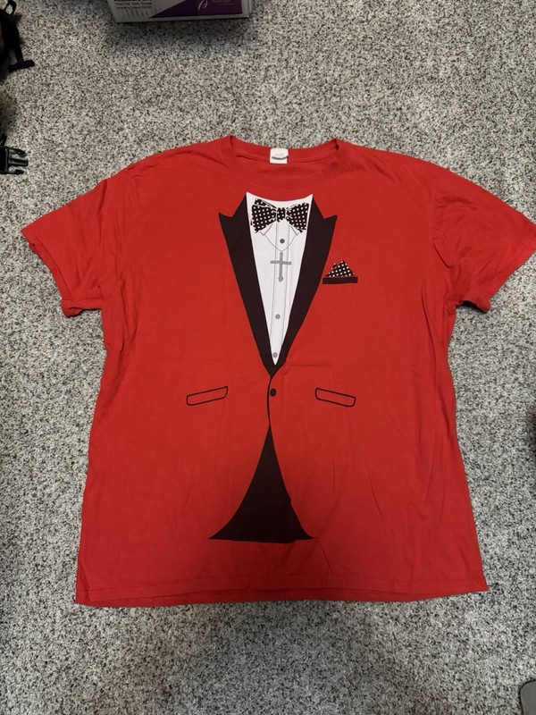 Lamar Jackson Heisman 8 Tuxedo Graphic Crew Neck Short Sleeve Cotton Knit Tee XL