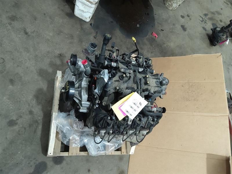 Engine 5.3L VIN T 8th Digit Fits 01 SIERRA 1500 PICKUP 257071