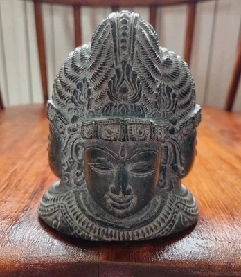 Sculpture Indienne Trimūrti 3 Visages Pierre Noire Gravée Inde Hindou Brahma - Photo 1/4