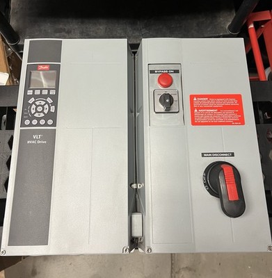 New Danfoss 174Z4053 VLT HVAC Drive 5.5kW / 7.5HP with Bypass Disconnect