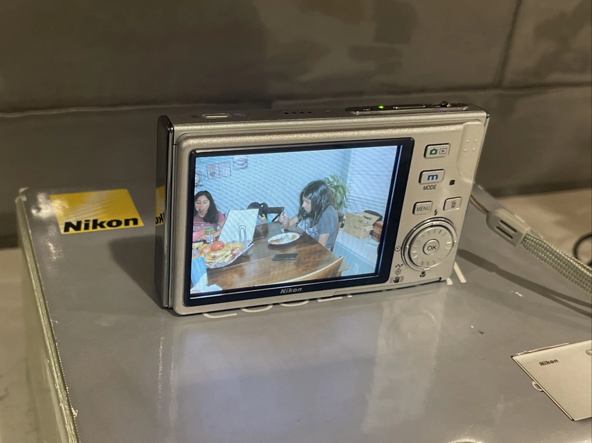 Nikon COOLPIX Style COOLPIX S7C デジタルカメラ