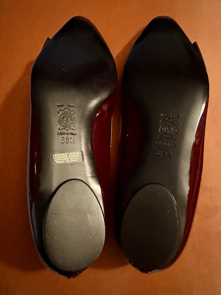 NINE WEST Borgoña Charol Hebilla Dorada Ballet Pisos 38.5 EE. UU. 8 Totalmente Nuevos Foto 4 de 4