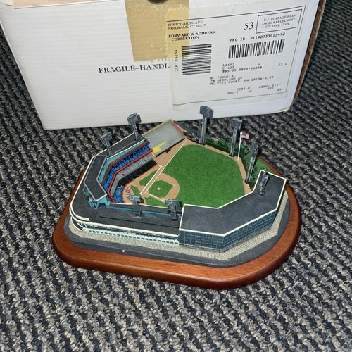 Forbes Field Pittsburgh Pirates Stadium Danbury Mint New In Box - Picture 3 of 4