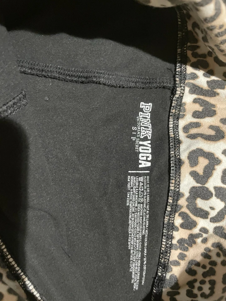 Y2K 2000s VICTORIA’S SECRET VS PINK FOLD OVER CAPRI YOGA Small - Image 3 of 3