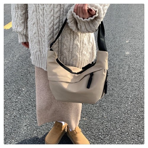 Nylon Shoulder Bags Dumpling Shape Crossbody Bag Fashion Chest Bag - Picture 12 of 16
