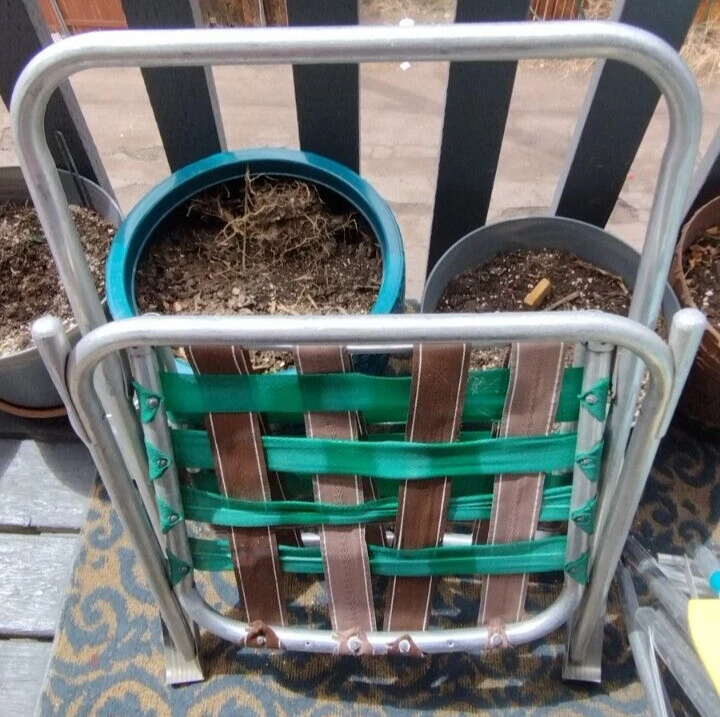 Vintage Collecti Folding Aluminum Webbed Patio Lawn Chair Brown Green - Image 3 of 4