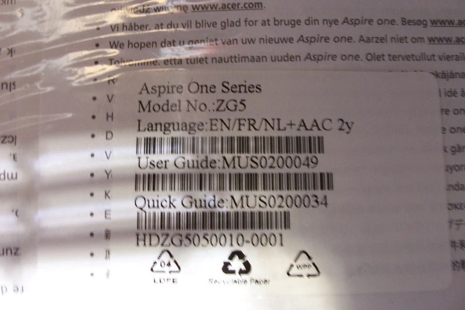Acer Aspire One Series Model No: ZG5 User Quick Guide Manual Passport NEW - Image 2 of 3