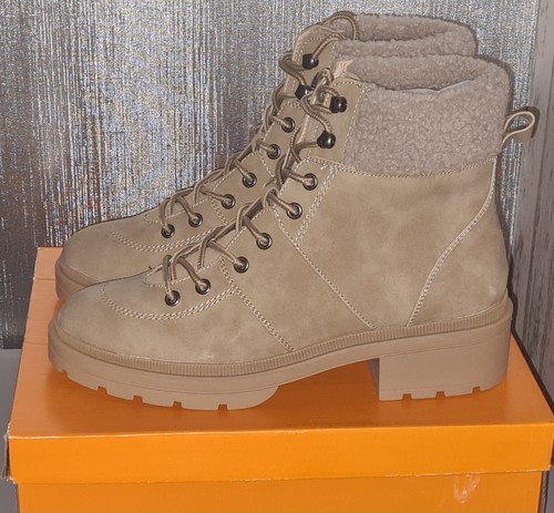 ROCKET DOG 'Icy Elmer' Taupe Boots Size 8 *BNIB!
