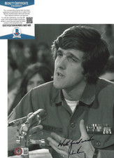 JOHN KERRY - PRESIDENTIAL CANDIDATE DEMOCRAT - SIGNED 8x10 PHOTO BECKETT COA BAS