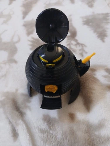 Vintage 1984 Marchon Mysterians Tank Commander Transforming Robot Toy