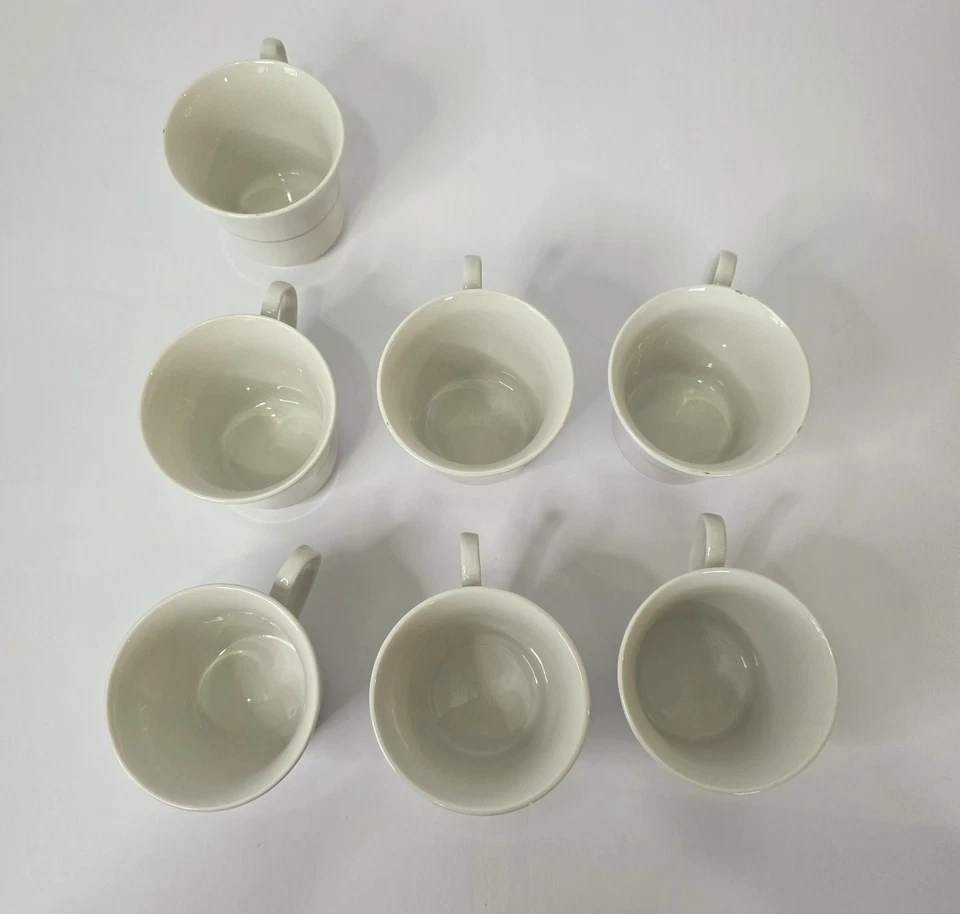 Juego de vajilla Gibson Everyday de 20 piezas blanco con adornos dorados platos tazas China Foto 4 de 4