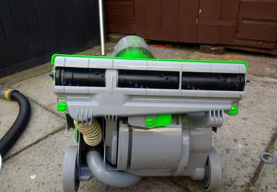  Dyson DC04 Upright vacuum cleaner upgraded 1400w motor( CARPET ) Model  - Image 4 of 4