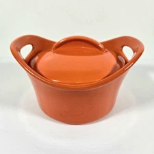 RACHAEL RAY 18 OZ MINI COVERED CASSEROLE DISH WITH HANDLES & LID ORANGE 