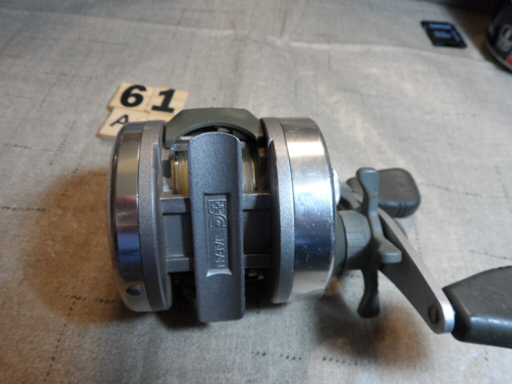 U0061 AR QUANTUM IRON IR120C Baitcaster Fishing Reel