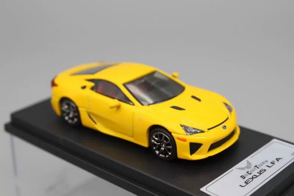 DCT 1/64 Scale Lexus LFA Yellow Diecast Car Model Toy