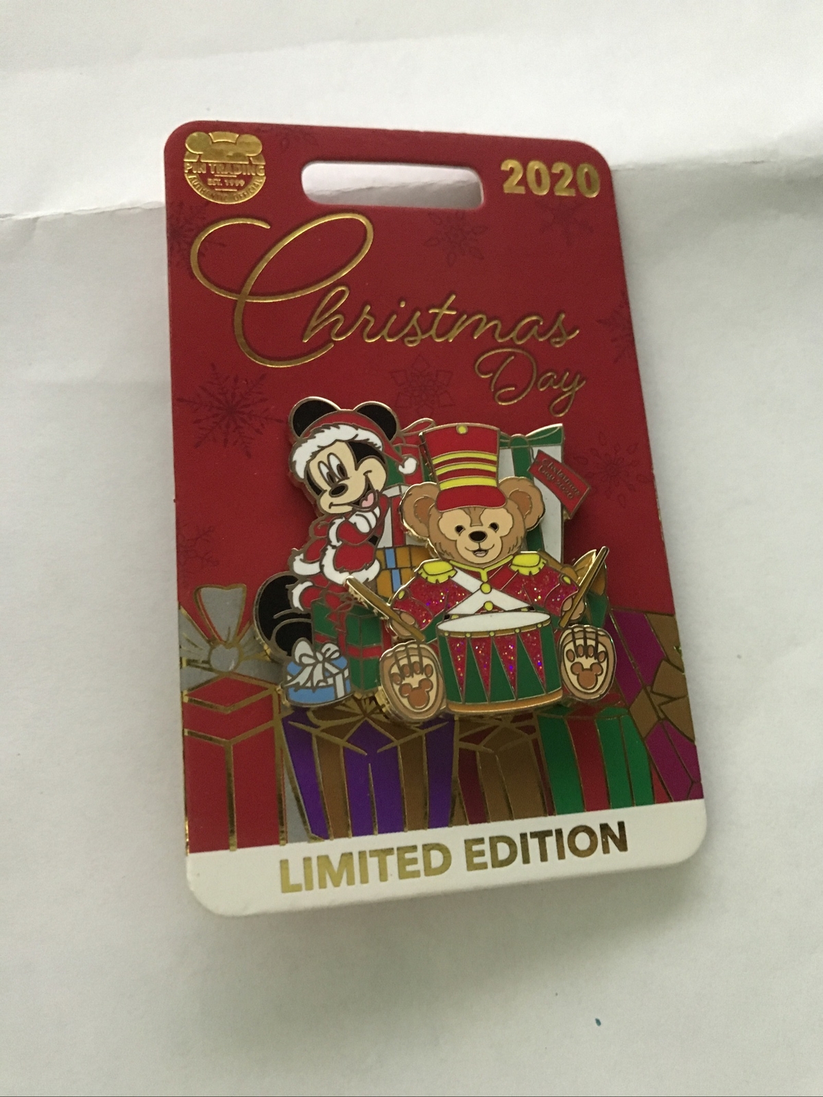 Disney Parks 2020 Christmas Day Mickey Mouse Duffy Bear Trading Pin LE 4500 NEW