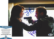 KIEFER SUTHERLAND & MARY LYNN RAJSKUB SIGNED 24 8x10 PHOTO PROOF BECKETT COA BAS