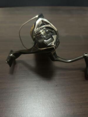 Shimano 20 Twinpower 4000MHG 5.8 Gear Spinning Reel Used from
