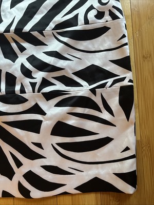 WHITE HOUSE BLACK MARKET ホワイトドレス サイズ6 White House Black Market Dress Size 6 Black White Abstract
