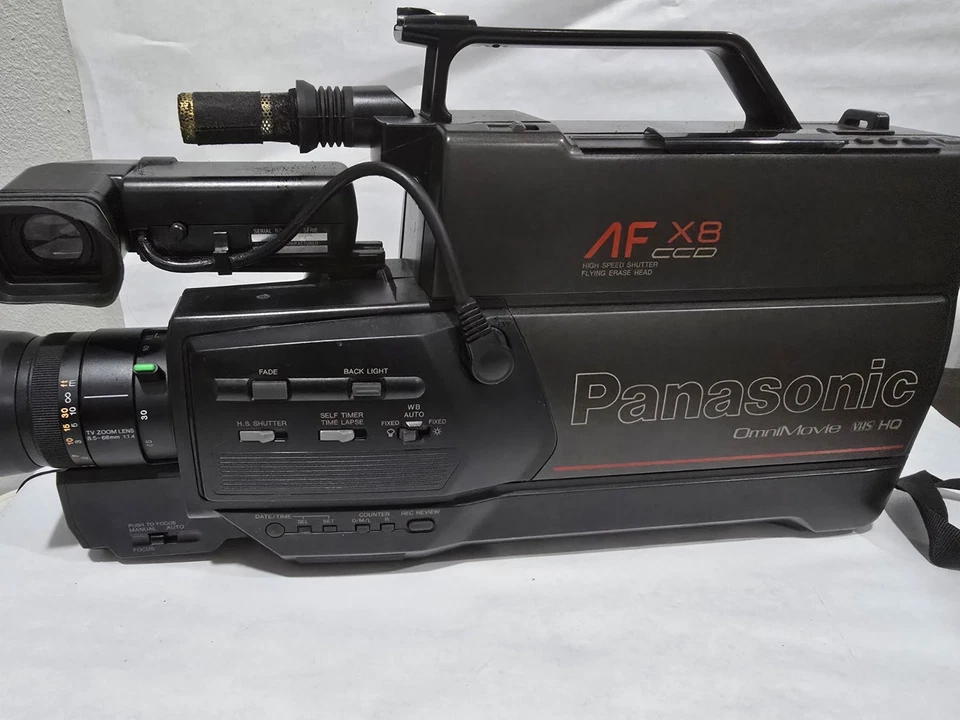 Panasonic AF X8 CCD Omnimovie VHS HQ Camcorder Camera PV-420D W/case Please READ - Image 4 of 4