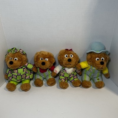 90s Berenstain Bears Family stuffed bears