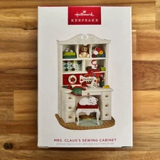 Hallmark KOC Mrs. Claus's Sewing Cabinet Limited Edition Signed MINT
