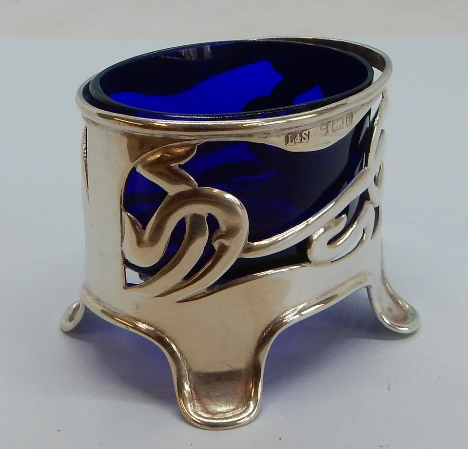 ART NOUVEAU PLATA ESTERLINA Y VIDRIO AZUL SAL ABIERTA Levi & Salaman Birm 1904 Foto 3 de 4
