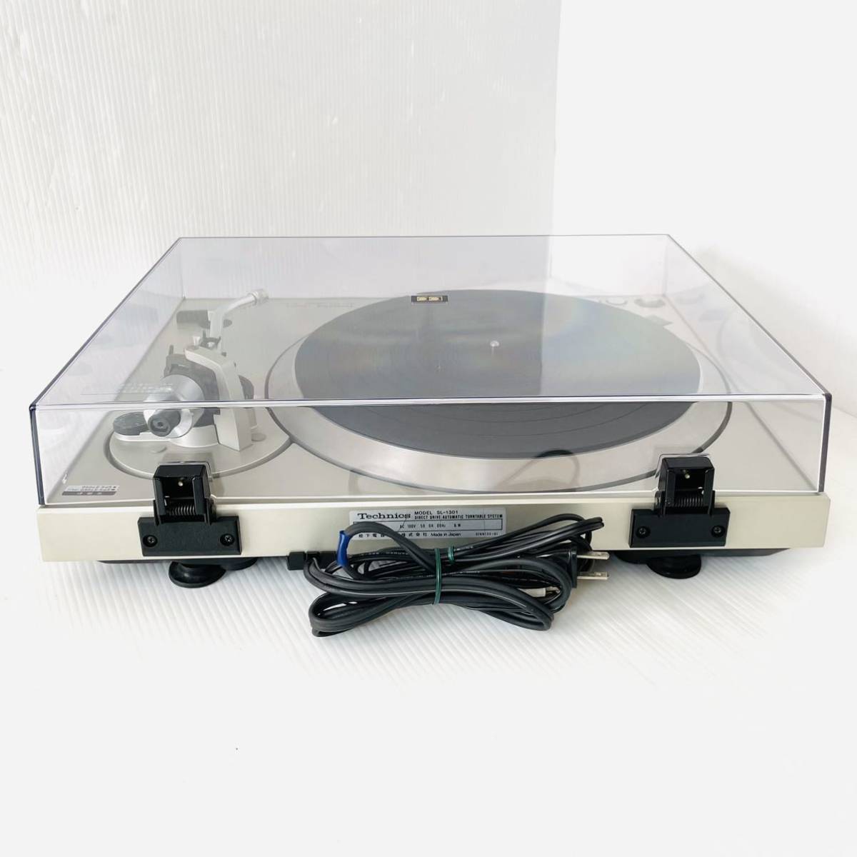 Technics SL-1301 Technics Direct Drive Record Player Silver Very