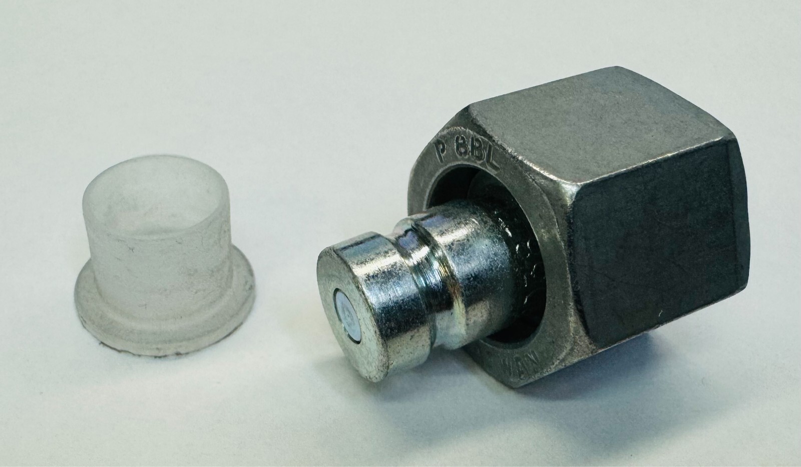 Parker PD38BTL Steel Nipple Test Port Connector With Seal-Lok Tube End