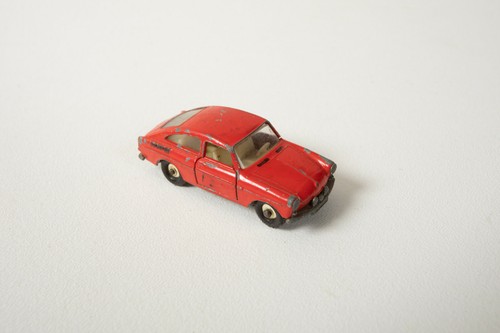 Matchbox Volkswagen 1600 TL (R4E) Lesney (JSF6) Serie 67 Rosso - Foto 1 di 7