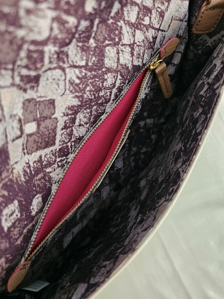 Bolso sin asas de hombro ELLIOTT LUCCA citrón, verde azulado, beige, cuero crema Foto 4 de 4