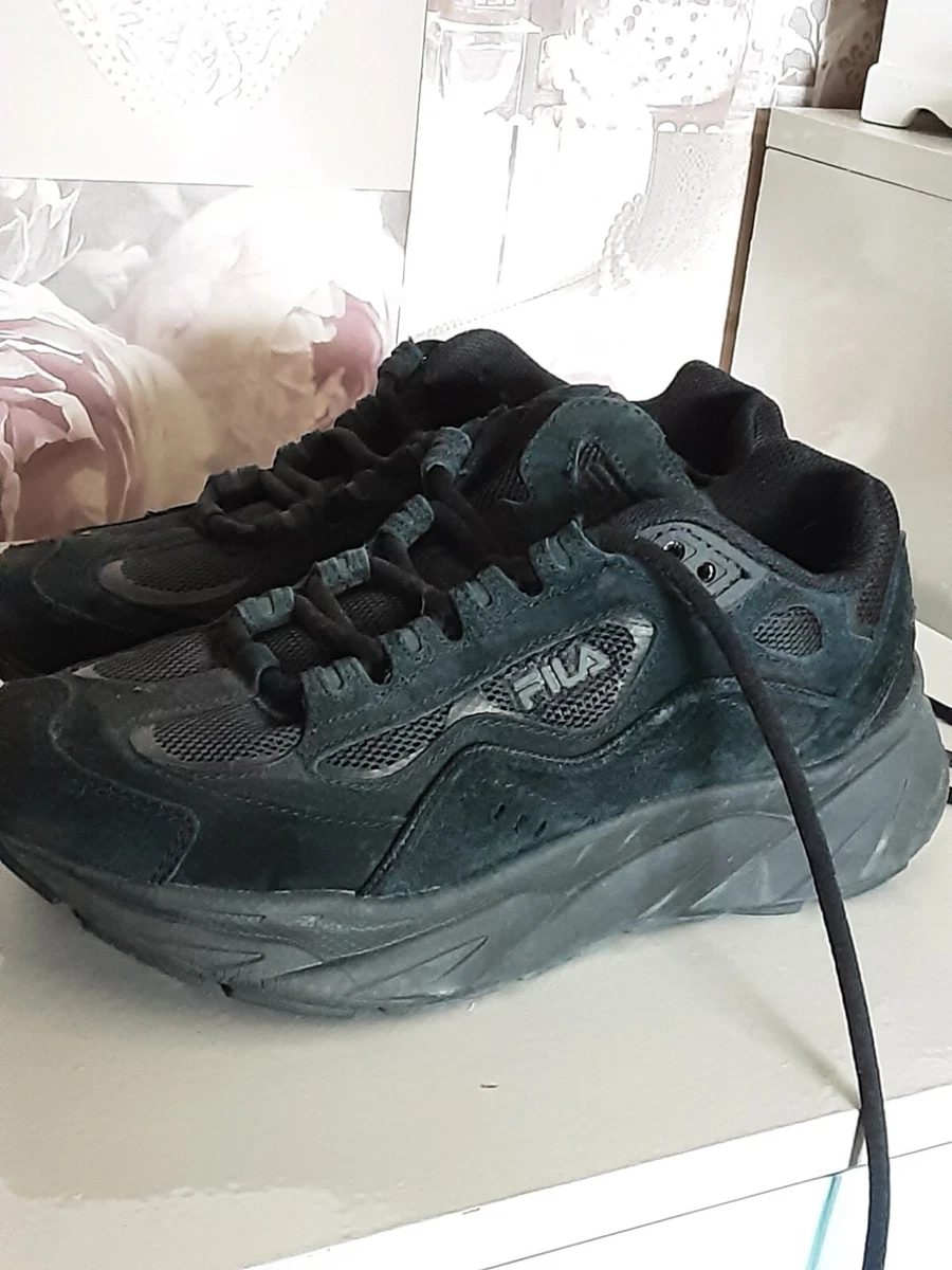 fila trainers size 4