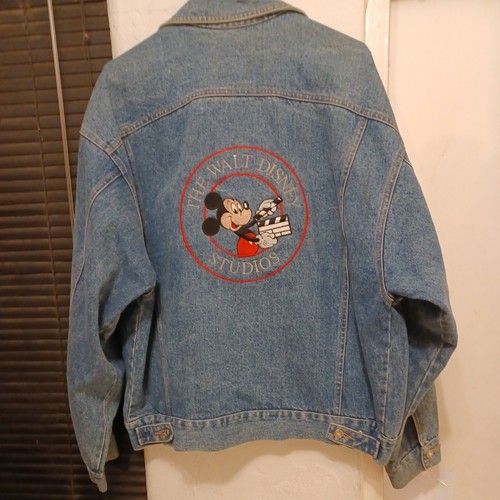 VINTAGE Walt Disney store Studio Mickey 
