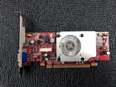 Carte graphique Lenovo AMD Radeon HD 3470 256 Mo GDDR3 PCIe DP VGA