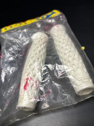 NOS GT Anatomical Grips Bmx Freestyle Vertigo Dyno Performer Triple Triangle - Picture 7 of 22
