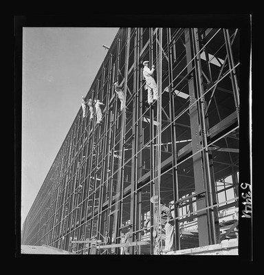 Las Vegas Nevada 1942 Basic Magnesium plant painters 70 feet above ground