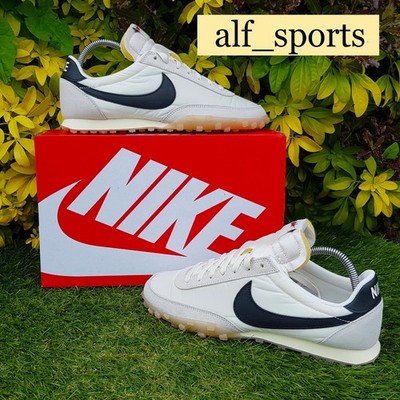  Neu mit Karton & Original Nike  Waffle Racer Turnschuhe in Segel & Schwarz UK Größe 9