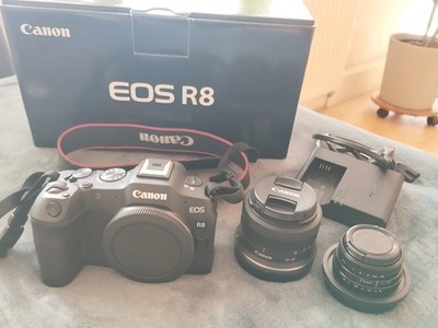 Canon EOS R8 24,0MP Spiegellose Systemkamera - Schwarz (Gehäuse + Zubehörpaket)