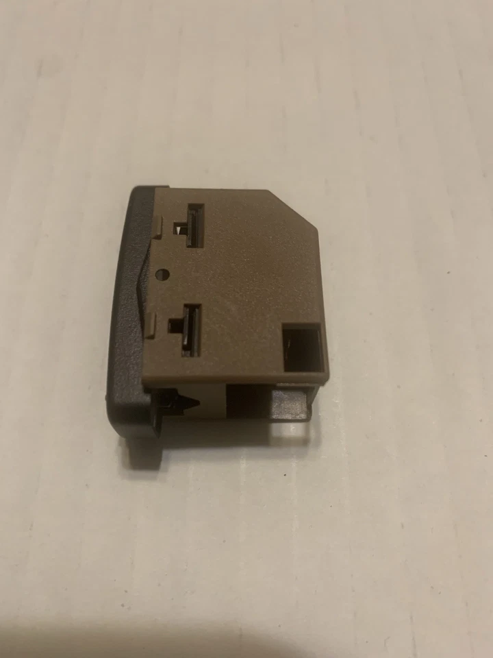 Переключатель управления дверным замком питания 98-10 OEM Volkswagen BEETLE 1C0962125B - Изображение 2 из 4