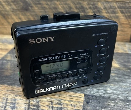 Vintage SONY WALKMAN AVLS WM-FX41 Cassette AM/FM Radio Alarm Parts Only JAPAN