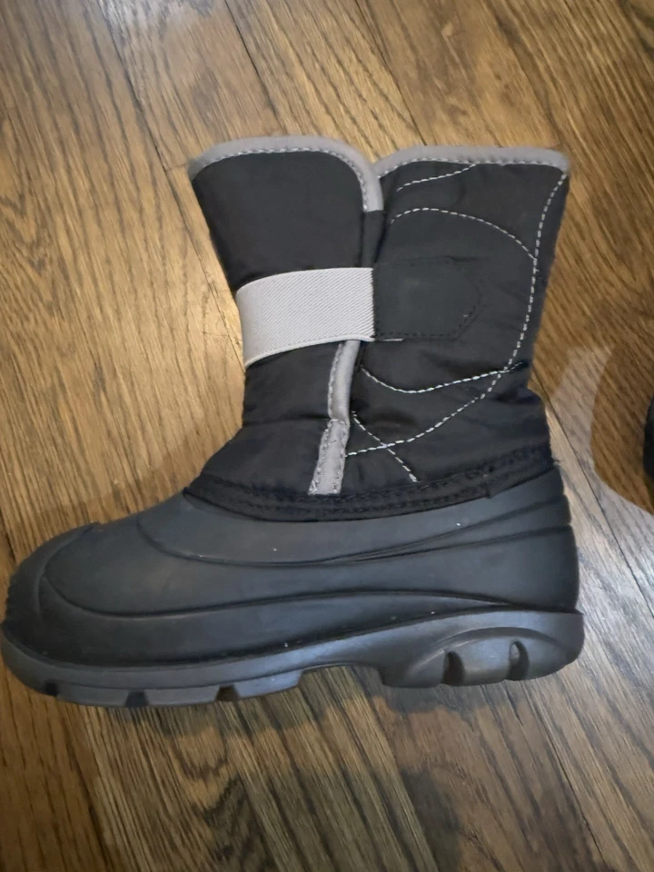 Bota de nieve Kamik para niños Foto 3 de 4