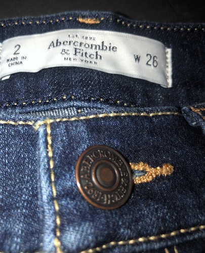 Women's ABERCROMBIE & FITCH Stretch Dark Wash Denim Hemmed Shorts -Size 2 26 - Picture 3 of 5