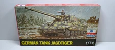 1/72 Scale WWII German Heavy Tank Hunter, Jagd Tiger, ESCI