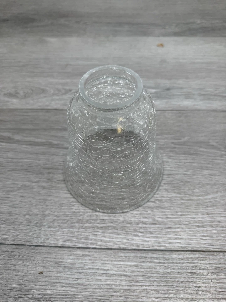 Quorum International 2807 Clear 5"W Bell Shaped Glass Shade With 2-1/4" Adapter Foto 2 de 2