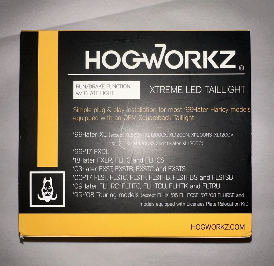 Lanterna traseira de LED HogWorkz Smoked Xtreme com luz de placa - HW307021 - Imagem 2 de 3