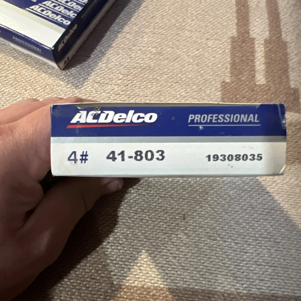 Caja de 4 bujías AC Delco 41-803 Platinum 19308035 GMC Foto 2 de 4