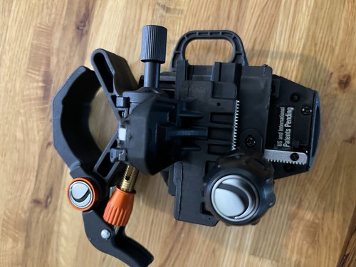 Celestron NexYZ 3 Achsen Universal Smartphone Adapter