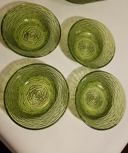Vintage 4 Salad Bowls Dessert Snack  Avocado Green Soreno Anchor Hocking Bark